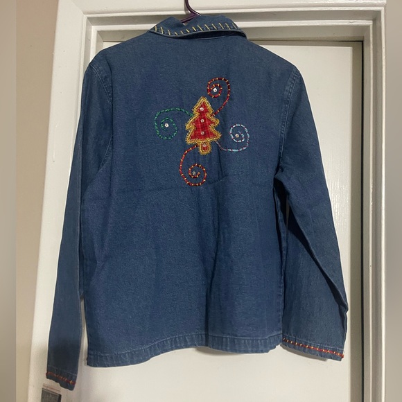 Vintage Life Style Christmas Denim Shacket Size S Embroidered Tree NWT - Picture 2 of 10